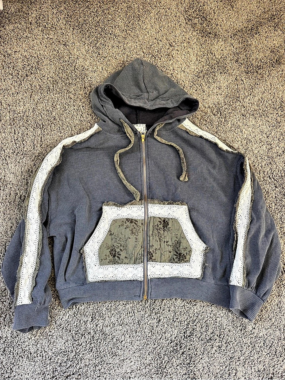 POL Thermal Crochet Lace Trim Zip Up Hoodie Blue & White Small